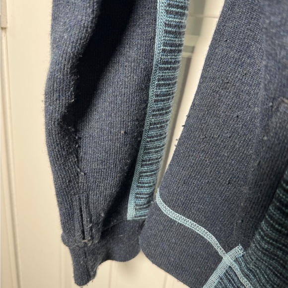 Kuhl Women's Blue Striped Zip Up Hoodie - Picture 4 of 7